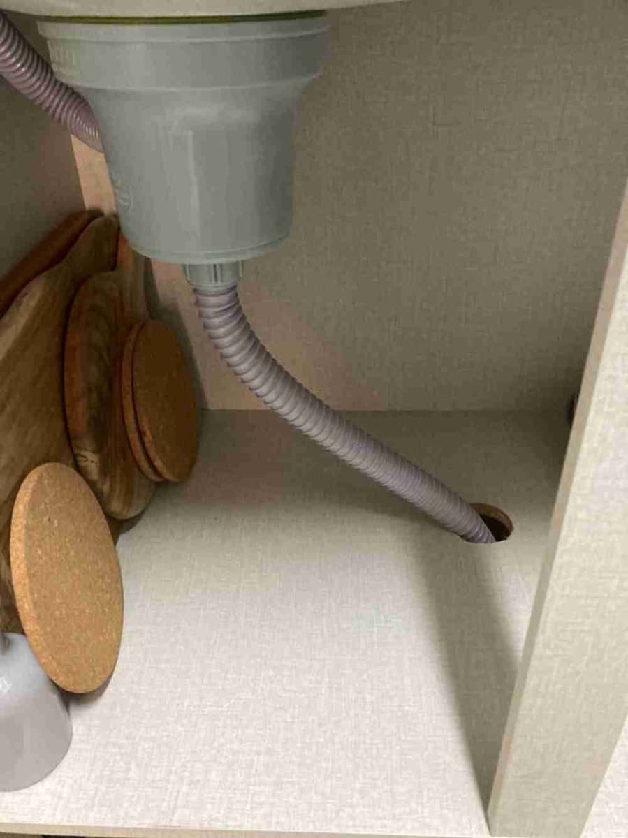 운중동 싱크대 막힘 — 뚫고 보니 U트랩이 삭아 있어, 그 자리에서 교체했습니다